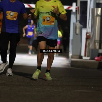 Runner Photo 7094117
