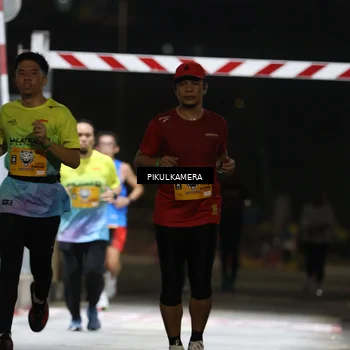 Runner Photo 7094118