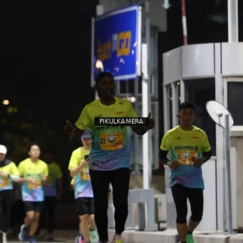 Runner Photo 7094120