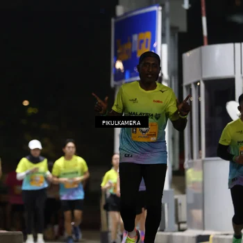 Runner Photo 7094122