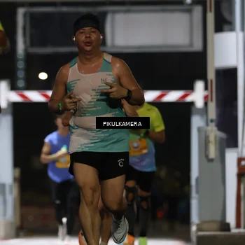 Runner Photo 7094126