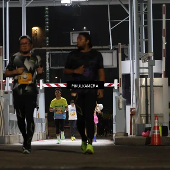 Runner Photo 7094129