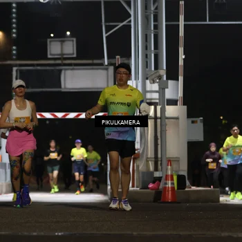 Runner Photo 7094131