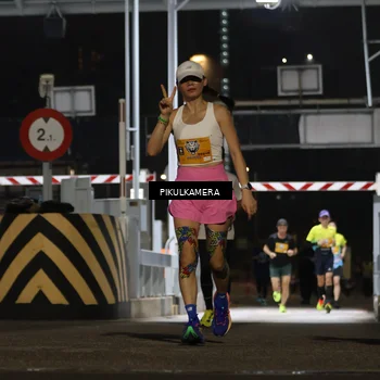 Runner Photo 7094133