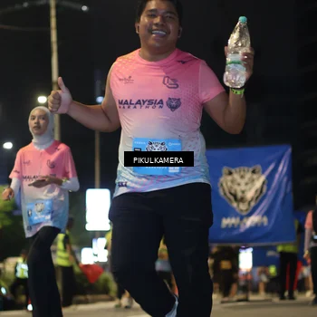 Runner Photo 7094142