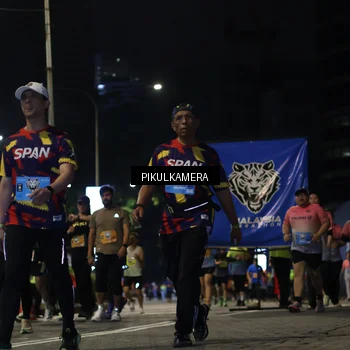 Runner Photo 7094149
