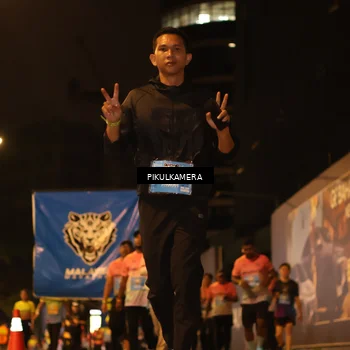 Runner Photo 7094181