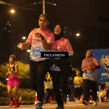 Runner Photo 7094223