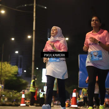Runner Photo 7094236