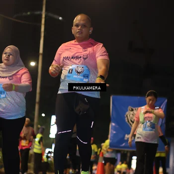 Runner Photo 7094301