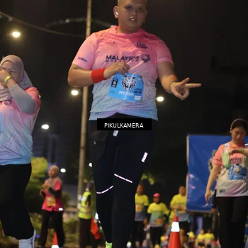 Runner Photo 7094302