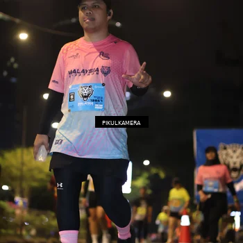 Runner Photo 7094309
