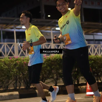 Runner Photo 7094340