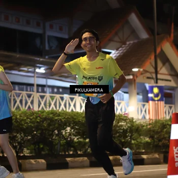 Runner Photo 7094341