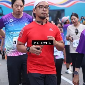 Runner Photo 7094427