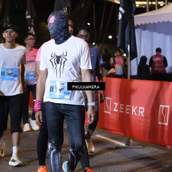 Runner Photo 7094444