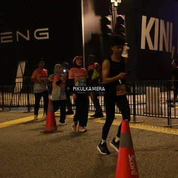 Runner Photo 7094449