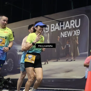 Runner Photo 7094454