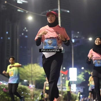 Runner Photo 7094462