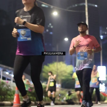 Runner Photo 7094467