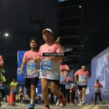 Runner Photo 7094476