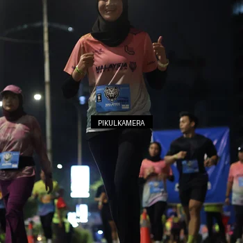Runner Photo 7094502