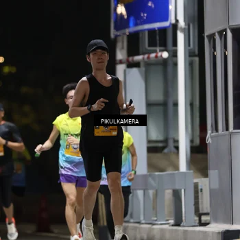 Runner Photo 7094510