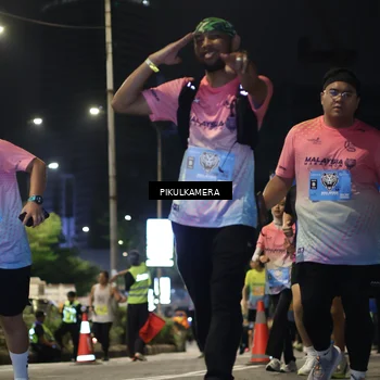 Runner Photo 7095111