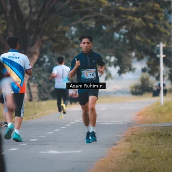 Runner Photo 7096039