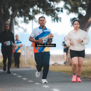 Runner Photo 7096166
