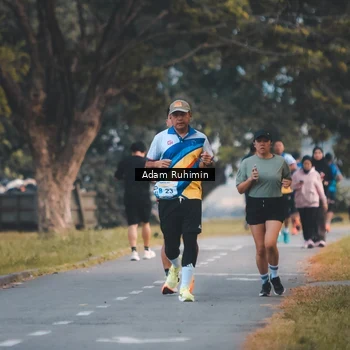 Runner Photo 7096255