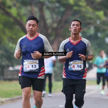 Runner Photo 7096338