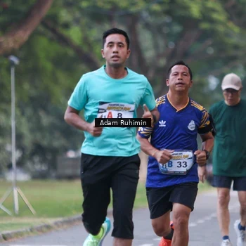 Runner Photo 7096342