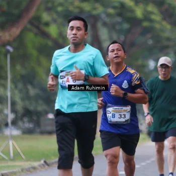 Runner Photo 7096343