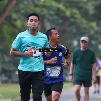 Runner Photo 7096353