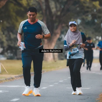 Runner Photo 7096695