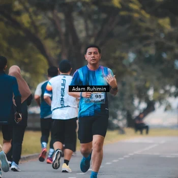 Runner Photo 7096873