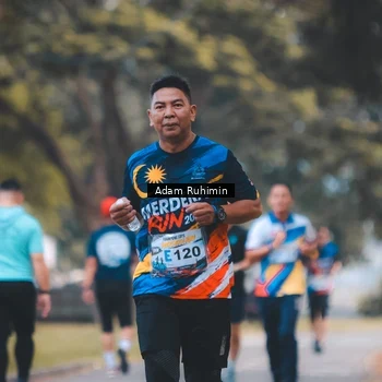 Runner Photo 7097010