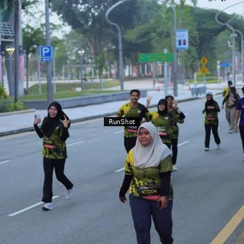 Runner Photo 7102753