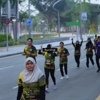 Runner Photo 7102762
