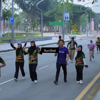 Runner Photo 7102787