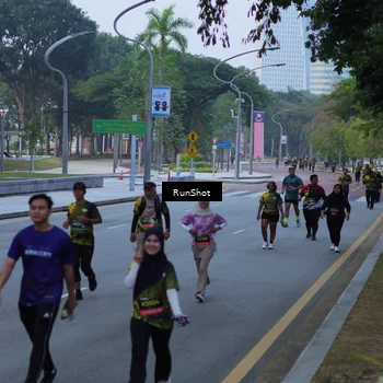 Runner Photo 7102802