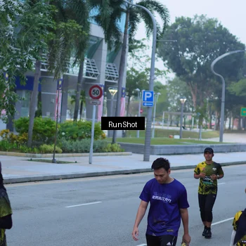 Runner Photo 7102811