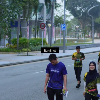 Runner Photo 7102817