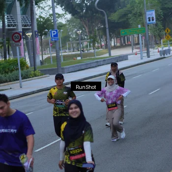 Runner Photo 7102824