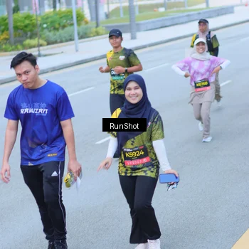 Runner Photo 7102825