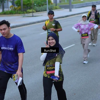 Runner Photo 7102834