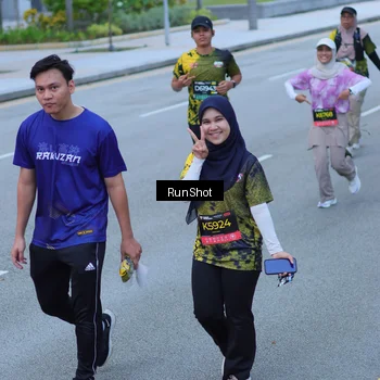 Runner Photo 7102835