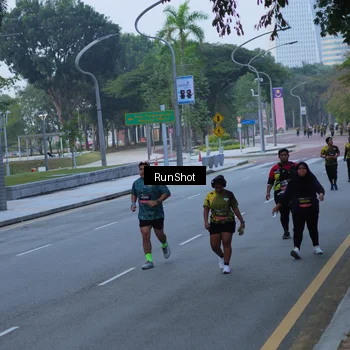 Runner Photo 7102864