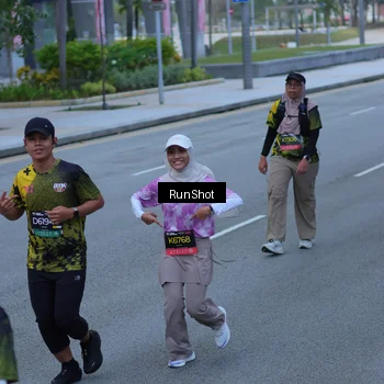 Runner Photo 7102867